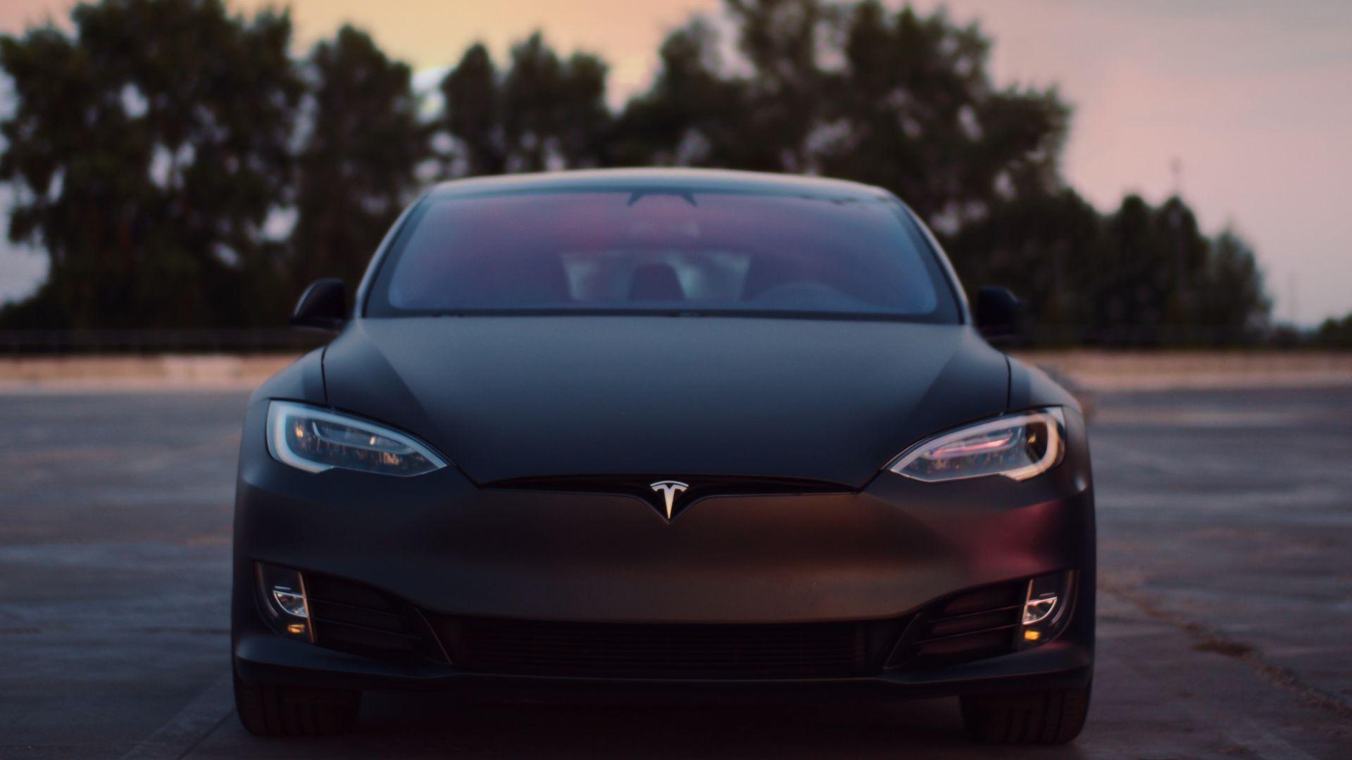 10 Reasons People Are Boycotting Tesla